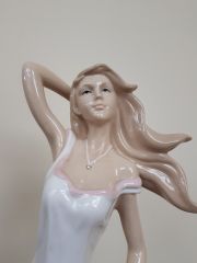 Leonardo Collection Porselen Kadın Biblo 46 cm