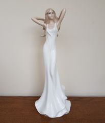 Leonardo Collection Porselen Kadın Biblo 45 cm
