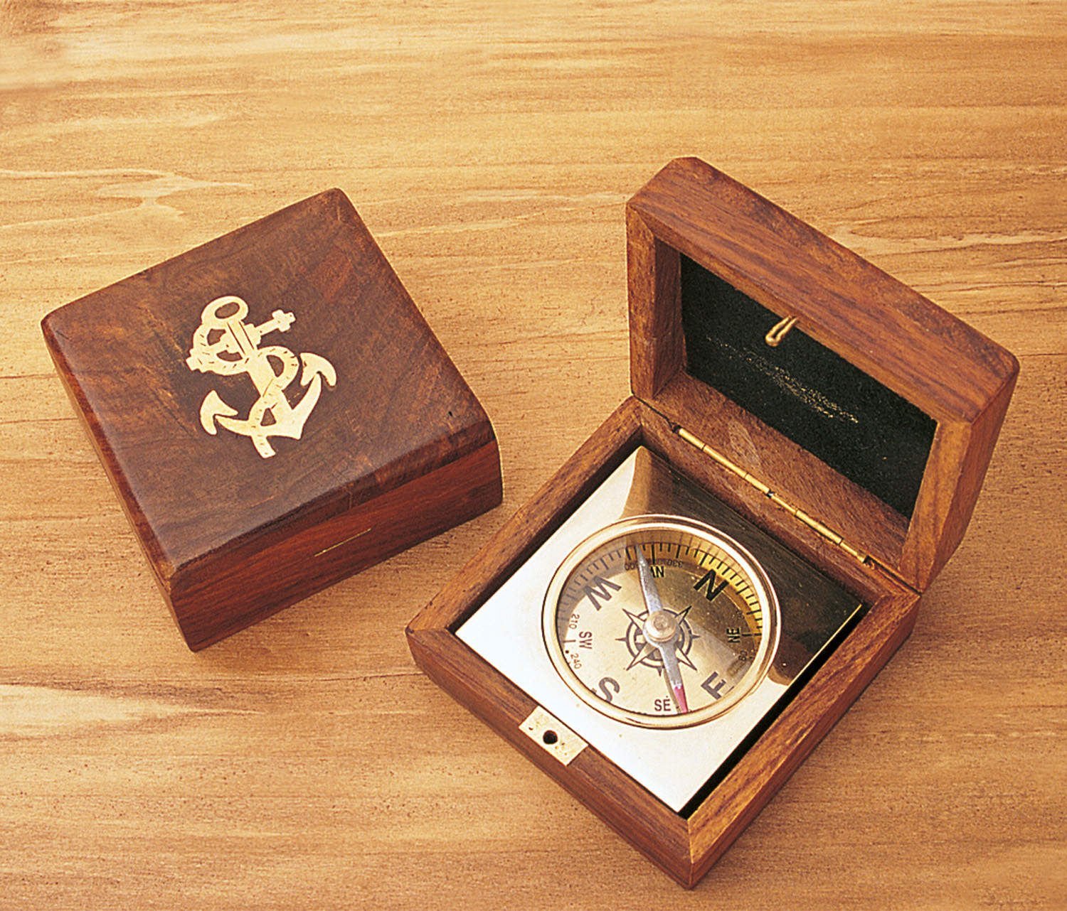 Ahşap Kutulu Pirinç Pusula