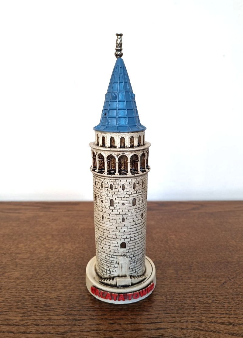 Galata Kulesi Biblo (23 cm)