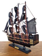 EL YAPIMI AHŞAP KORSAN GEMİSİ