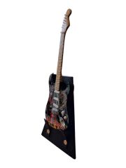 Çantalı Ahşap Gitar Biblo (Iron Maiden)