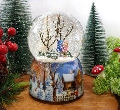 İlk Öpücük Kar Küresi