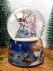 Kuşlarla Beraber Kar Küresi