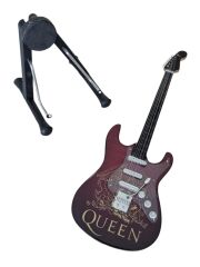 Ahşap Gitar Biblo (Queen)