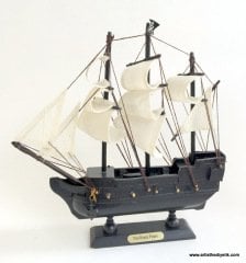 El yapımı korsan gemisi (Black Pearl - Kara İnci)