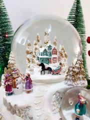 Müzikli Kar Küresi