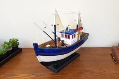 Ahşap El Yapımı Balıkçı Teknesi Taka Maketi