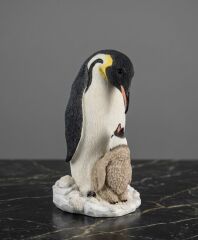 Yavrulu Penguen Biblo