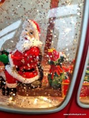 Helikopter Işıklı ve Müzikli Kar Küresi