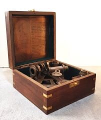 Ahşap kutulu bronz sextant