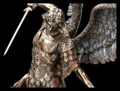 St.Michael Heykeli - Büyük Boy