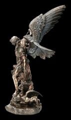 St.Michael Heykeli - Büyük Boy