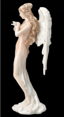 Güvercin Tutan Porselen Melek Biblo